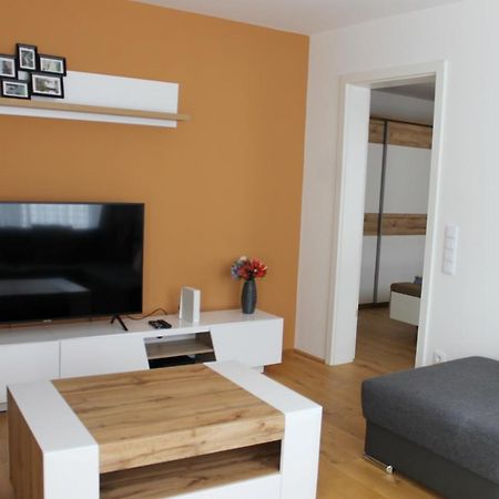 Spacious, Modern 1-Bdrm Apt Near Vic & Austria Ctr Leilighet Wien Eksteriør bilde